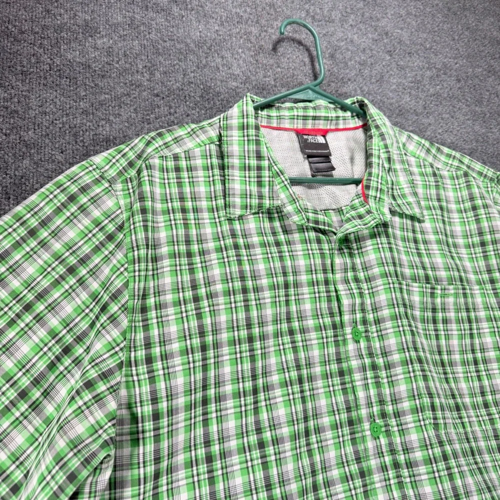 The North Face Shirt Mens XXL Green Plaid Short Sleeve Hiking Button Up Outdoor